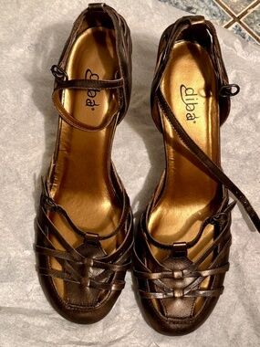 Diba bronze metallic 3” heel strap sandals